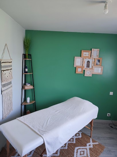 Aurélie Guillou Energéticienne, Praticien de Médecine Alternative à Inzinzac-Lochrist