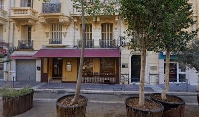 Sophie Delachet, Praticienne en Hypnose à Nice, Coach en développement personnel, Hypnothérapeute à Nice