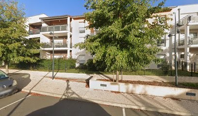 Valentin Martinez, Praticien de Médecine Alternative à Sancé