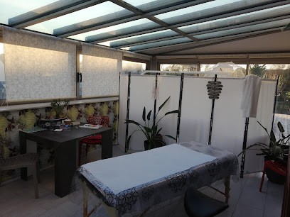 Aline Magnétiseur Energéticienne Merlevenez, Praticien de Médecine Alternative à Merlevenez