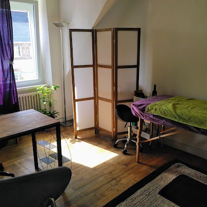 Naturopathe Réflexologue Delphine Fazan, Praticien de Médecine Alternative à Quimper