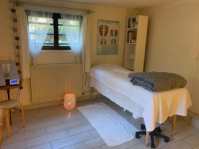 Mary Isabelle, Praticien de Médecine Alternative à Antony