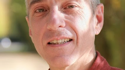 Christophe ETIENNE - Naturopathe - Santé Intestinale - SIBO - Phytothérapeute, Praticien de Médecine Alternative à Suresnes