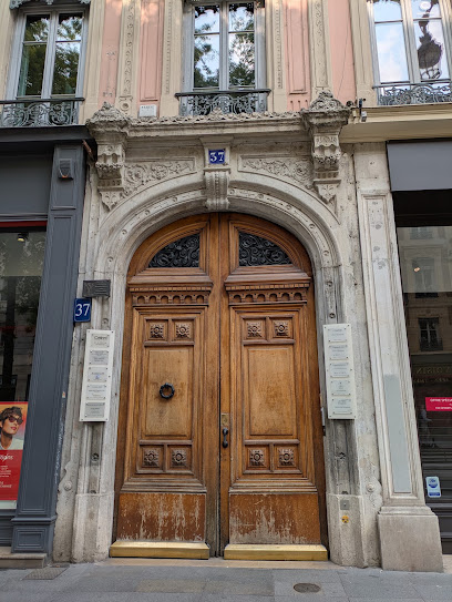 Pauline D'estienne - Gest®Emdr (Gestion Des Emotions Et Du Stress Traumatique) - Hypnose Thérapeutique - Sophrologie, Service D'hypnothérapie à Lyon 02