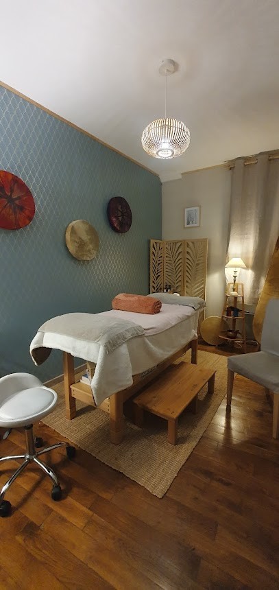 Bien-Être & Beauté - Réflexologue et Styliste ongulaire, Réflexologue à Aigurande