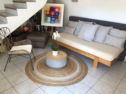 NATHALIE DELMAS, Praticien de Médecine Alternative à Marseille 09