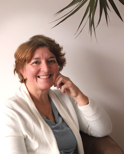 Daria Delavoie Réflexologue Plantaire, Massage Métamorphique, EFT (Libération Émotionnelle), Réflexologue à Ruy-Montceau