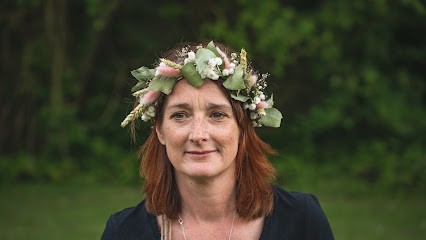 Ingrid Bonin, Praticien de Médecine Alternative à Quincy-Voisins