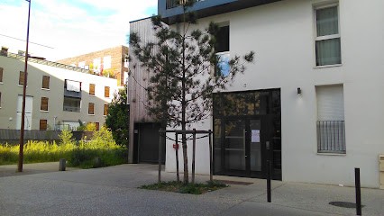 Yolande ONATE, Praticien de Médecine Alternative à Ris-Orangis