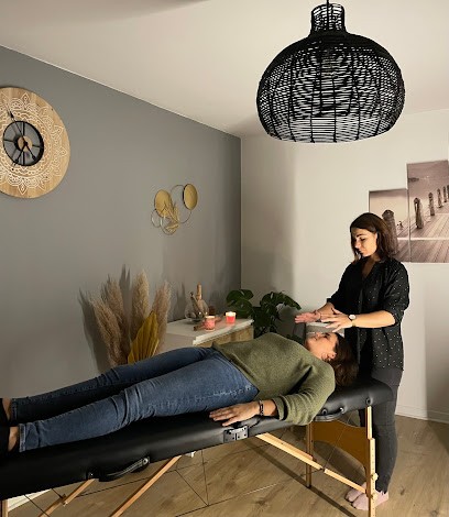 Evan&Sens, Magnetiseuse-énergéticienne, Praticien de Médecine Alternative à Décines-Charpieu