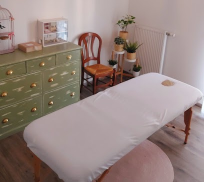 Olivia MOUSSET - Energétique Traditionnelle Chinois Et Spécialiste Kobido, Praticien de Médecine Alternative à Mérignac