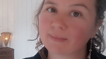Céline PIRIOU - Masseur Tui Na, Praticien de Médecine Alternative à Saint-Martin-des-Champs