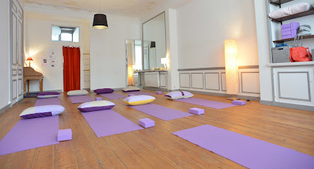 🌟 Laurence Mouton - Psychologue Hypnothérapeute, Sophrologue, Psychanalyste Et Yoga À Lille, Service D'hypnothérapie à Lille