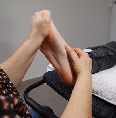 DECOME Annie Réflexologue palmaire et plantaire, Spécialisée en accompagnement cancer, centre agréé Pura Détox TM, Réflexologue aux Arcs