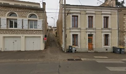 Aline Leclerc, Praticien de Médecine Alternative à Poitiers