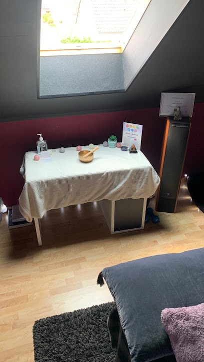 Au Delà Des Maux - PENINON Pauline, Praticien de Médecine Alternative à Marly