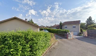 Le Palais d'Altara, Praticien de Médecine Alternative à Certines