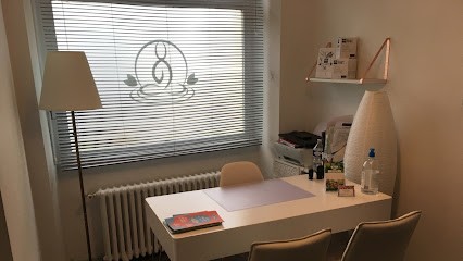 Vanessa GUEGUEN, Praticien de Médecine Alternative à Marcoussis