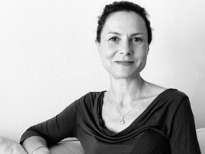 Sophrologie Yoga Massage Caroline Boisson-Certifiée Rncp, Praticien De Médecine Alternative à Paris 10