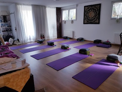 Rose Mawi Center De Mieux-Être, Praticien de Médecine Alternative à Craponne