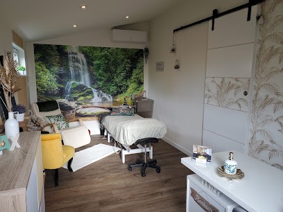 Aurélie Guilbert Réflexologue, Sophrologue, Praticien de Médecine Alternative à Roullet-Saint-Estèphe