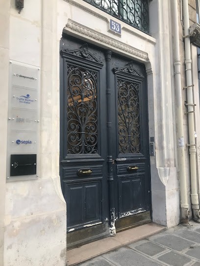 Cécile Pauthe - Naturopathe / Paris, Praticien de Médecine Alternative à Paris 03