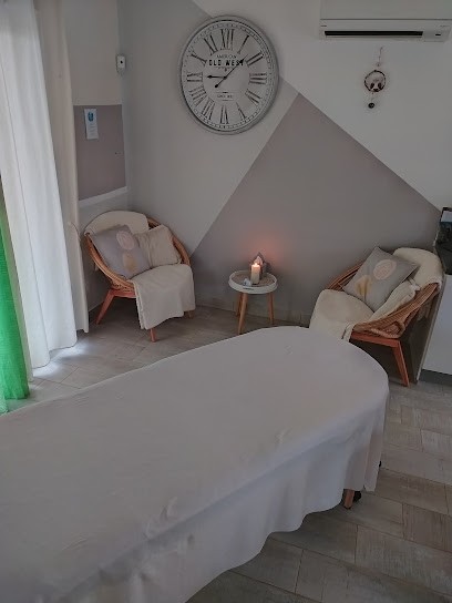 Claudine MARTINEZ Energéticienne , Magnétiseuse, Praticien de Médecine Alternative à Saint-Martin-de-Crau