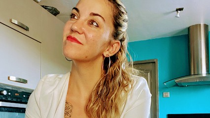 Océane GRIM, Psychanalyse, EMDR , Médecine Chinoise Et énergétique, Praticien de Médecine Alternative à Valbonne