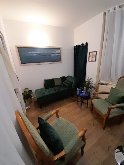 Hypnothérapeute : Marcelle AYESSA, Hypnothérapeute à Lusignan