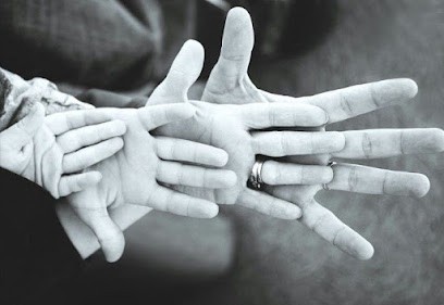 Christel Valade -Racines du coeur et de l'âme, Réflexologue à Coulaures