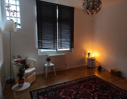 Ammahyanga, Praticien de Médecine Alternative à L'Haÿ-les-Roses