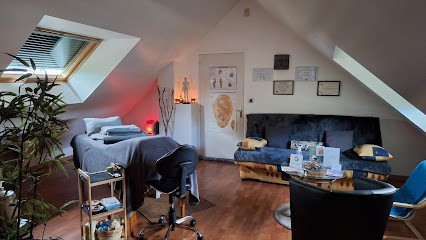 Karine Leroux Réflexologie Plantaire, Dorsale, Faciale Et Crânienne, Chi Nei Tsang, Massage Drainant, Réflexologue à Larçay