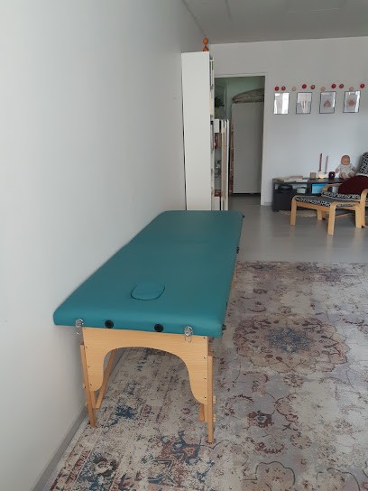 Amelia Dumont - Doula Et Naturopathe Accompaniment Des Femmes Et De La Grossesse, Praticien de Médecine Alternative à Besançon