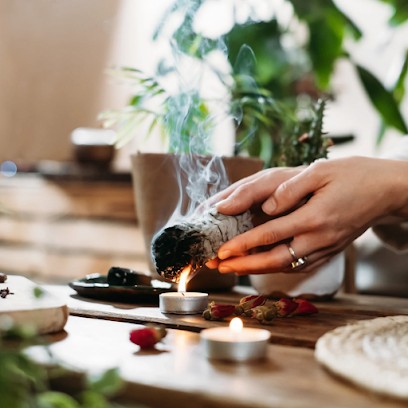 Noëlie CABOT - Thérapeute Energéticienne, Magnétisme & Aromathérapie, Praticien de Médecine Alternative à La Garde