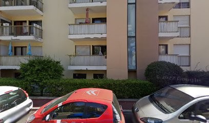 Cécile Giret, Praticien de Médecine Alternative au Cannet