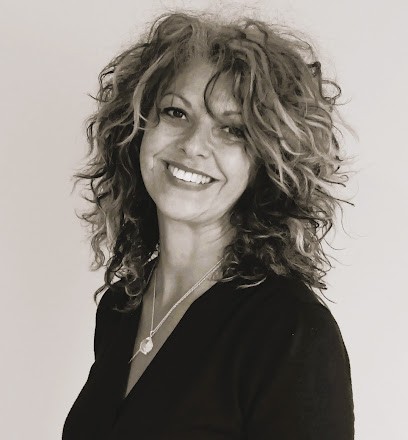 Isabel DENIEL LUQUE - Sophrologue certifiée RNCP, Praticien de Médecine Alternative à Asnières-sur-Oise
