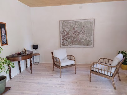 Anne-Marie FREYBURGER - Hypnose et Sonologie - Méditation de pleine conscience - Arrêt du tabac - Gestion du poids, Hypnothérapeute à Montjoux