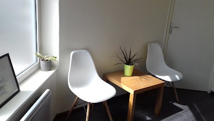 Marion Carré Sophrologue Caycédienne, Praticien de Médecine Alternative à La Madeleine