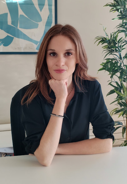 Hypnothérapeute Paris 17 - Lola Arfeuillere, Service D'hypnothérapie à Paris 17