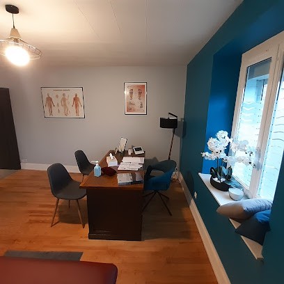 Institut Médecine traditionnelle chinoise - Ostéothérapie tissulaire - Réflexologie - Knap/Dorn - HOLLARD Laëtitia, Réflexologue à Bayecourt