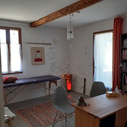 Marie-Laure Rodet Sophrologue Thérapeute Courant Humaniste, Praticien de Médecine Alternative à La Roque-d'Anthéron