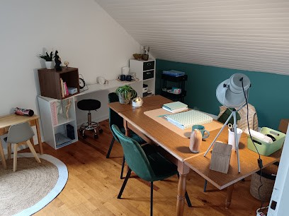 vibration.by.flo, Hypnothérapeute à Soultzmatt