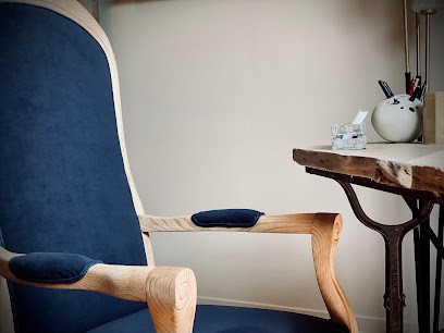 Ma Petite Histoire : Laëtitia Rouviller - Sophrologue - Massage Psychocorporel - Massage Femme Enceinte, Praticien de Médecine Alternative à Chitenay