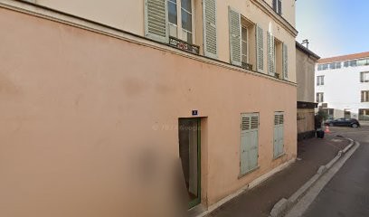 Elisabeth Bréant, Praticien de Médecine Alternative à Nanterre