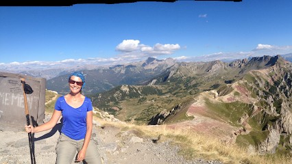 Delphine Léonard SOPHROLOGUE et HERBORISTE- Les jardins de Lola®, Praticien de Médecine Alternative à Charleville-Mézières