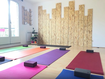 Karen RECCHI - Sophrologue Et Naturopathe, Praticien de Médecine Alternative à Thiais