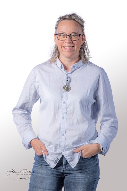 Hypnose Neurofeedback Céline Souche, Hypnothérapeute au Cendre