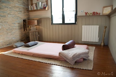 YOOSHI - Shiatsu et Chi Nei Tsang - Karine DOUSSET, Praticien de Médecine Alternative aux Ponts-de-Cé