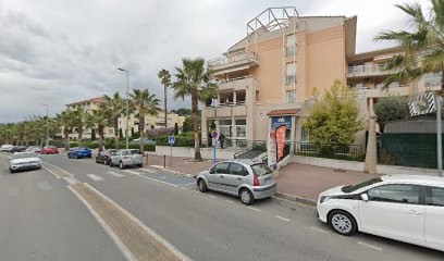 Caroline Delopoulos - Naturopathe/Soins énergétiques/Réflexologie Plantaire, Praticien de Médecine Alternative au Cannet