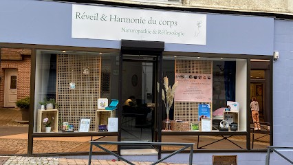 Célina Poyer Chez Réveil & Harmonie du corps, Naturopathie & Réflexologie, Réflexologue à Duclair